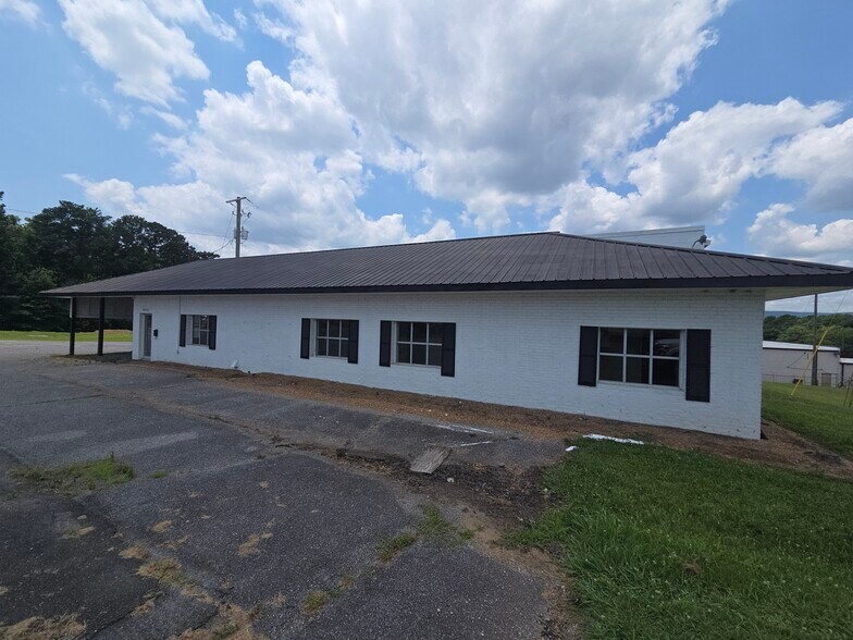 Primary Photo Of 604 Sheridan Ave, Dalton Warehouse For Sale