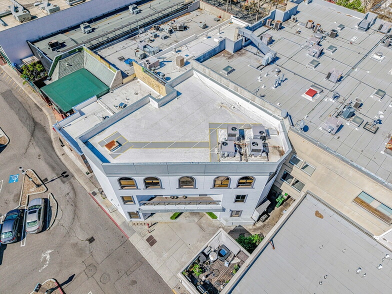 More Photos Of 200 Blossom Ln, Mountain View Loft Creative Space For Sale