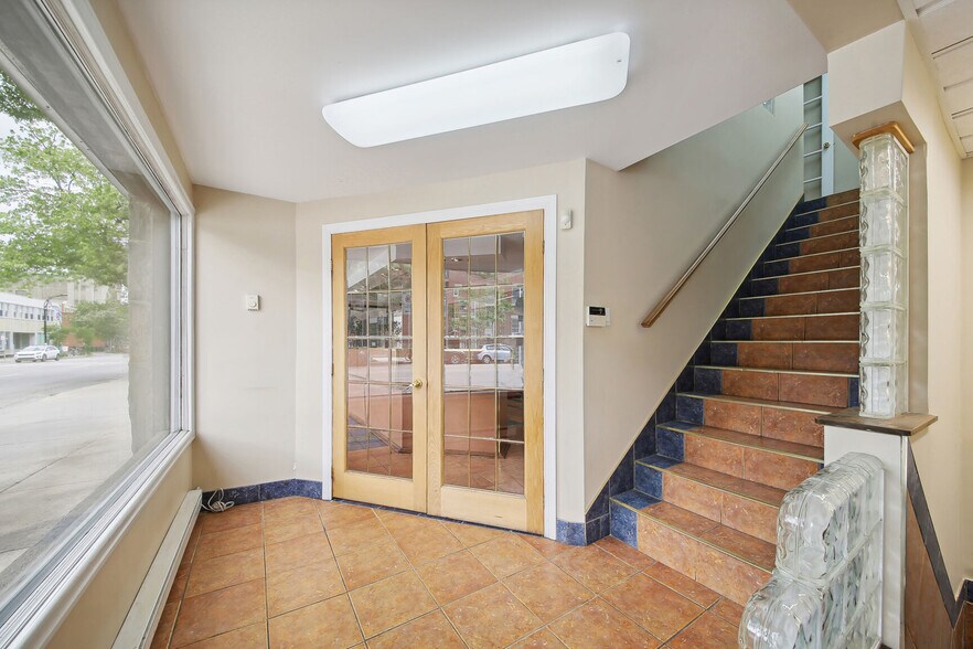 More Photos Of 150 Rue Jarry E, Montréal Storefront Retail Office For Lease