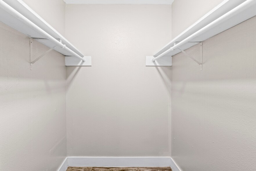 More Photos Of 1220 W Anderson Ln, Austin Apartments For Sale