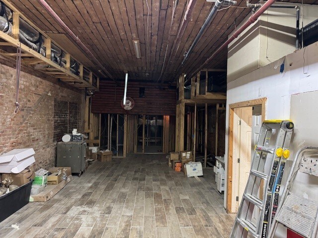 More Photos Of 212 Magazine St, New Orleans Storefront Retail Residential For Lease