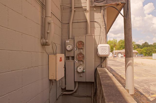 More Photos Of 719 S Buffalo St, Warsaw Office For Lease