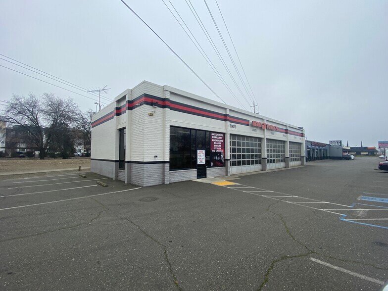 More Photos Of 2259 Sunrise Blvd, Rancho Cordova Auto Repair For Lease