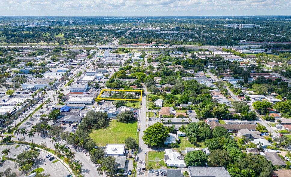 More Photos Of 2704-2710 Polk St, Hollywood Apartments For Sale
