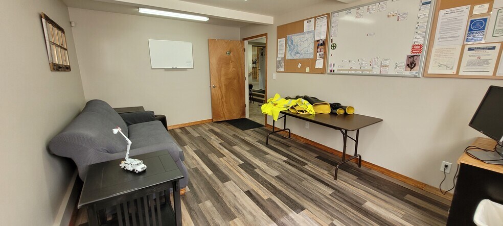 More Photos Of 3101 Vaughn Rd, Great Falls Flex For Sale