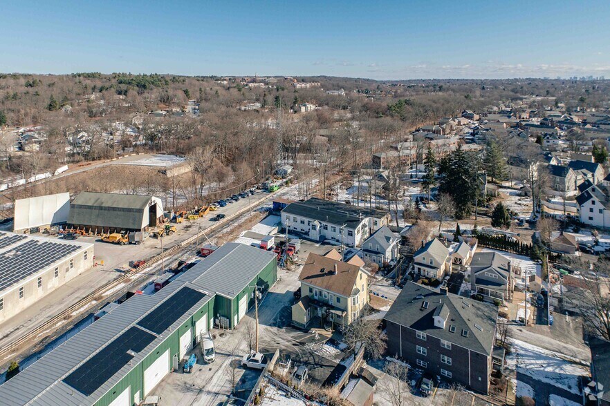 More Photos Of 25 Summer Ave, Waltham Manufacturing For Lease
