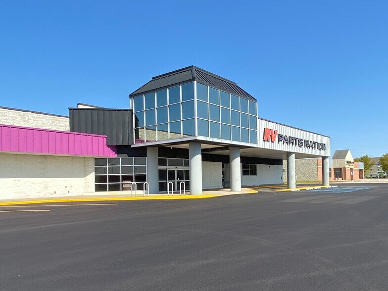 More Photos Of 3101-3227 Northview Dr, Elkhart Unknown For Lease