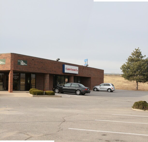 Primary Photo Of 1133 S Rock Rd, Wichita Unknown For Lease