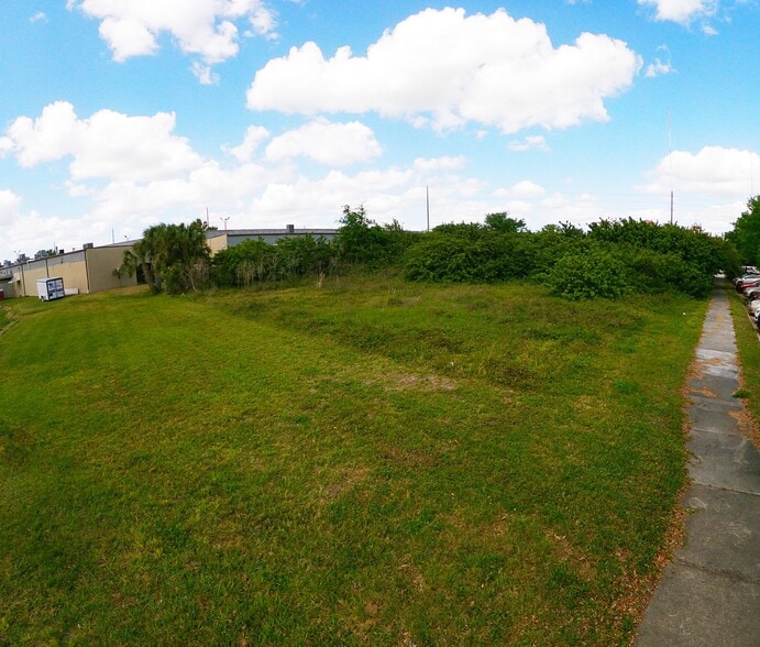 Primary Photo Of 102 Lee St, Oldsmar Land For Sale