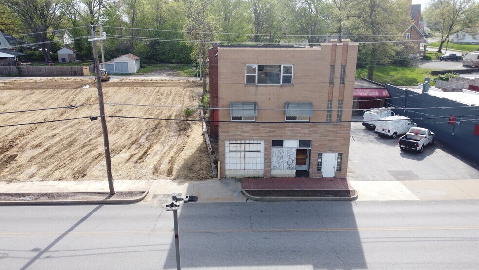 Primary Photo Of 2622 Woodson Rd, Overland Office Residential For Sale