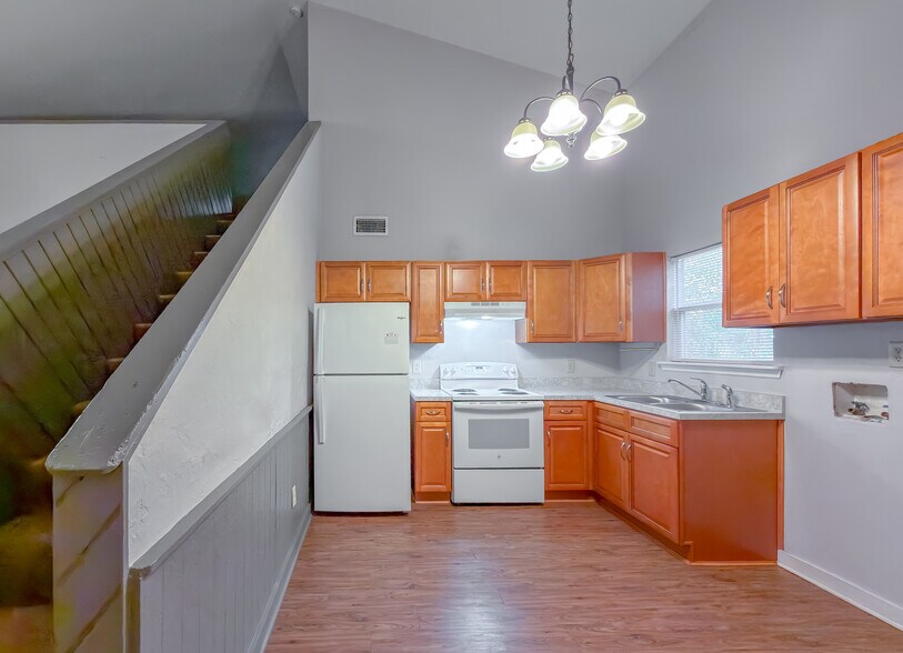 More Photos Of , Tallahassee Multifamily For Sale