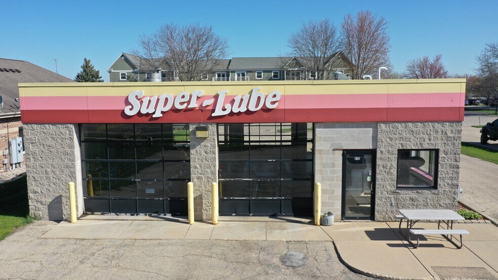 More Photos Of 610 Reeve Dr, Waunakee Auto Repair For Sale