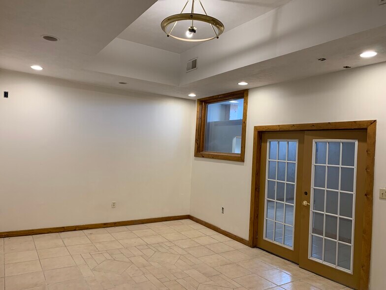 More Photos Of 4050 E 116th St, Cleveland Warehouse For Sale