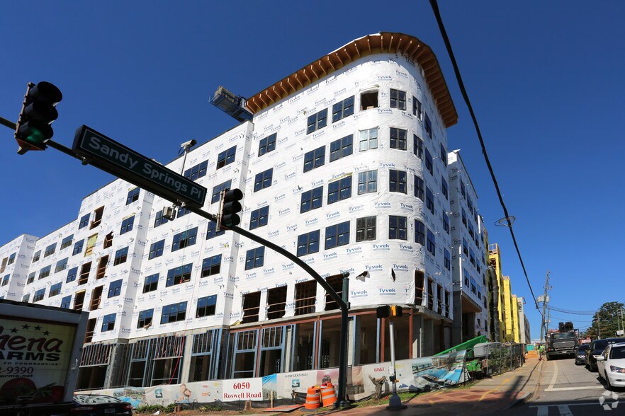 More Photos Of 6050 Roswell Rd NE, Sandy Springs Apartments For Lease