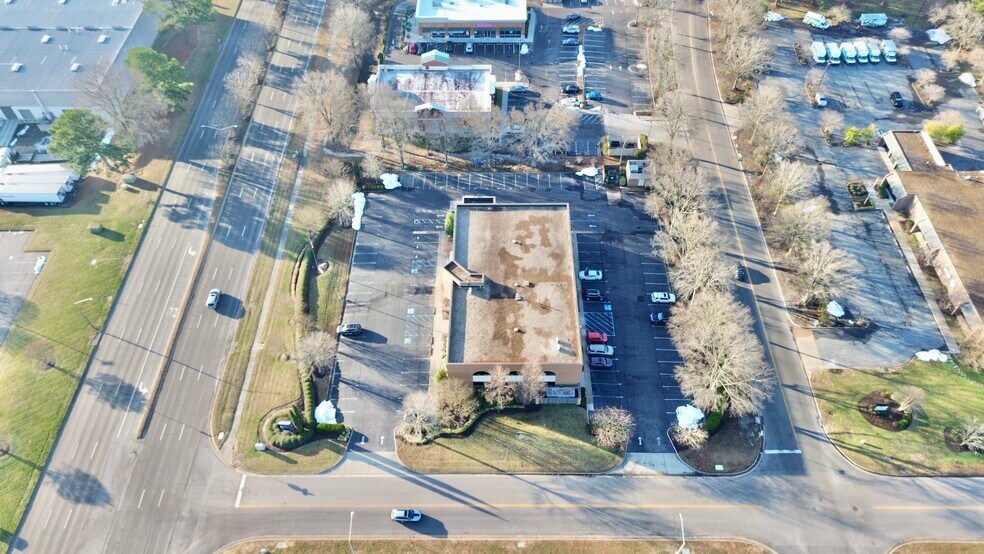 More Photos Of 641 Lynnhaven Pky, Virginia Beach Office For Sale