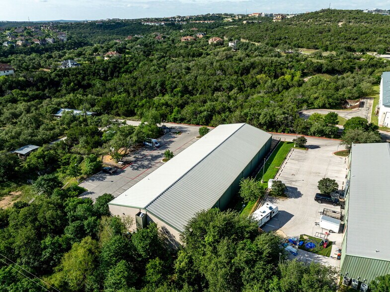 More Photos Of 2105 Ranch Road 620 S, Lakeway Freestanding For Lease