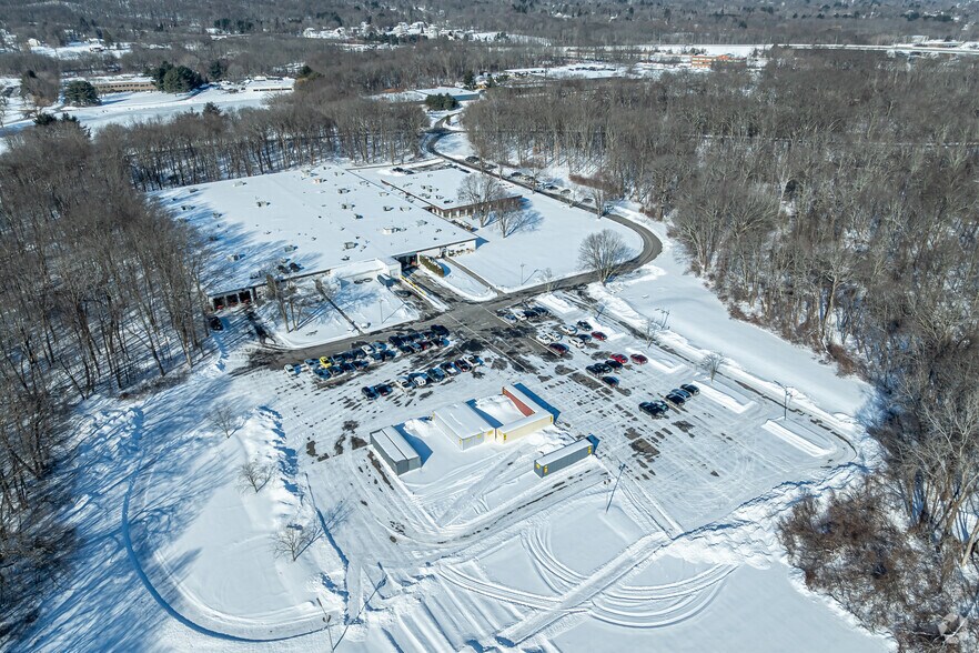 More Photos Of 150 Knotter Dr, Cheshire Manufacturing For Sale