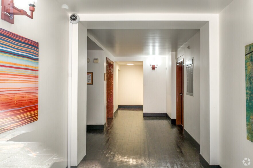 More Photos Of 1320-1324 Webster St, Oakland Office For Lease