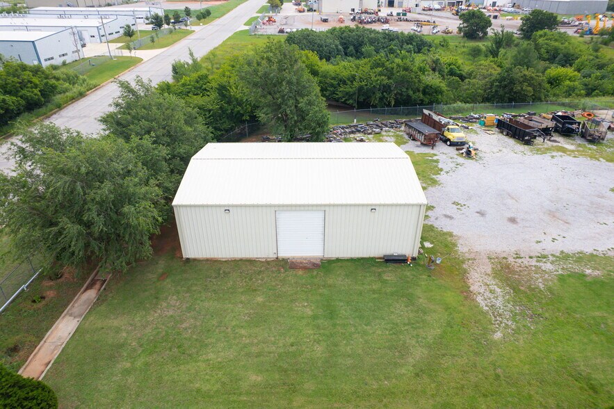 More Photos Of 6712 S Pat Ave, Oklahoma City Warehouse For Sale