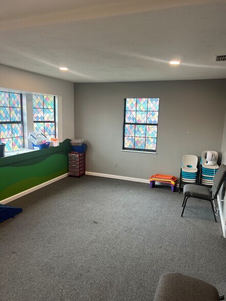 More Photos Of 1377 Cross Creek Cir, Tallahassee Loft Creative Space For Sale