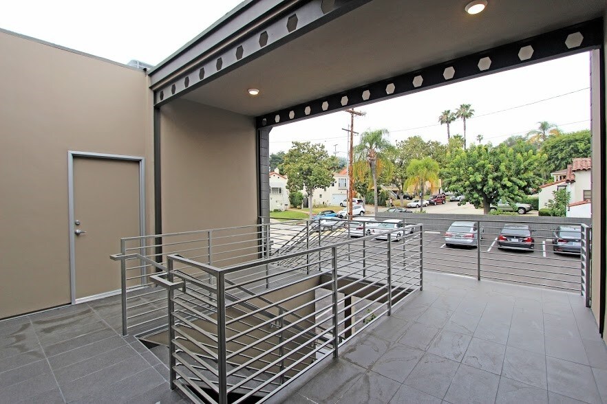 More Photos Of 1451 Chevy Chase Dr, Glendale Medical For Lease