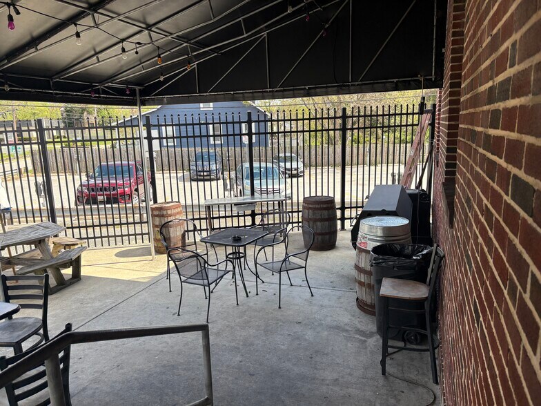 More Photos Of 1401 Sulphur Spring Rd, Arbutus Bar For Sale