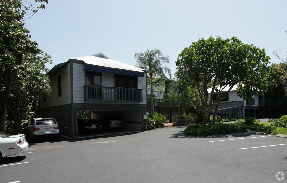 More Photos Of 1149 Periwinkle Way, Sanibel Office For Lease