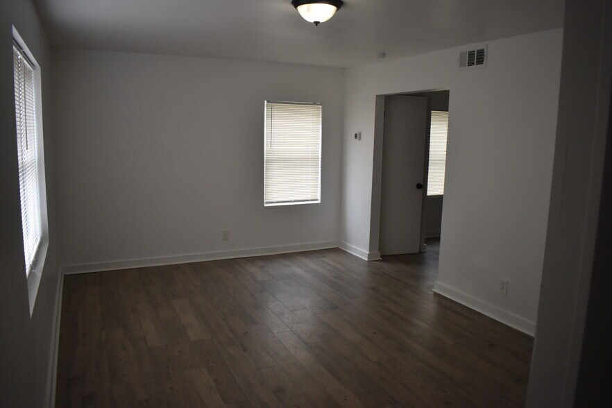 More Photos Of 1156 Triple Hill Dr, Macon-Bibb Multifamily For Sale
