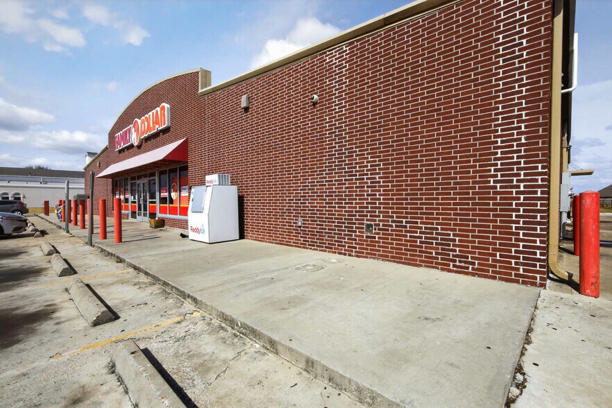 More Photos Of 7750 9th Ave, Port Arthur Freestanding For Sale