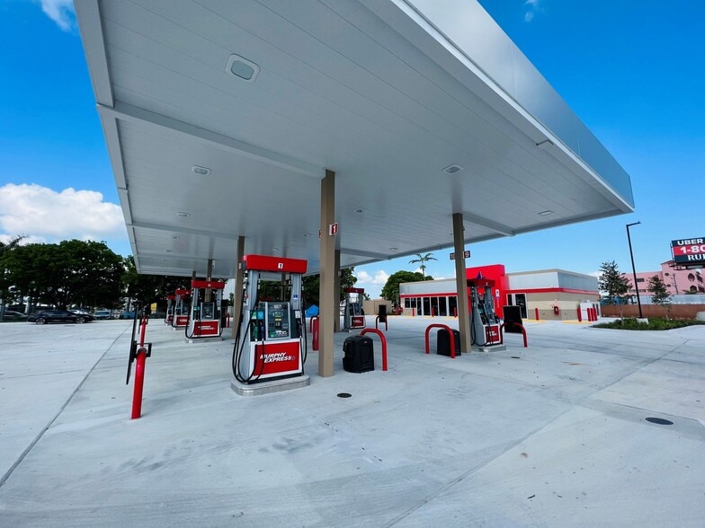 More Photos Of 11600 NW South River Dr, Medley Service Station For Sale