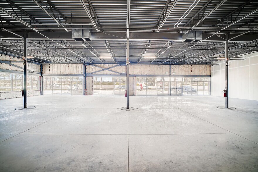 More Photos Of 6200 Leetsdale Dr, Denver Storefront For Lease