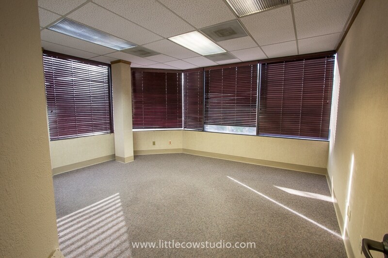 More Photos Of 4849 N Mesa St, El Paso Office For Lease