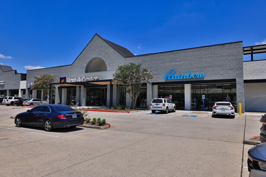 More Photos Of 9715-9785 E FM-1960 By pass, Humble Unknown For Lease