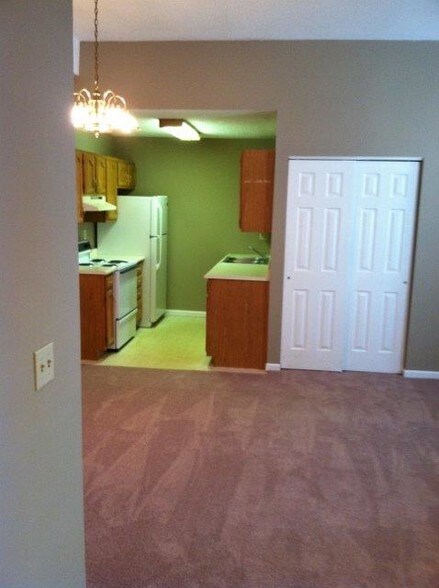 More Photos Of 50 S Main St, Middletown Apartments For Sale