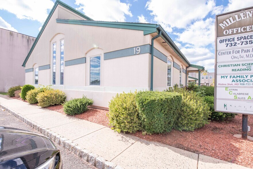 More Photos Of 17-19 S Main St, Manville Loft Creative Space For Lease