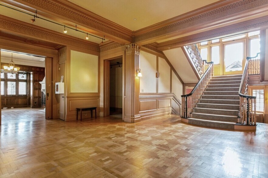 More Photos Of 244 Boardman, Poughkeepsie Loft Creative Space For Sale