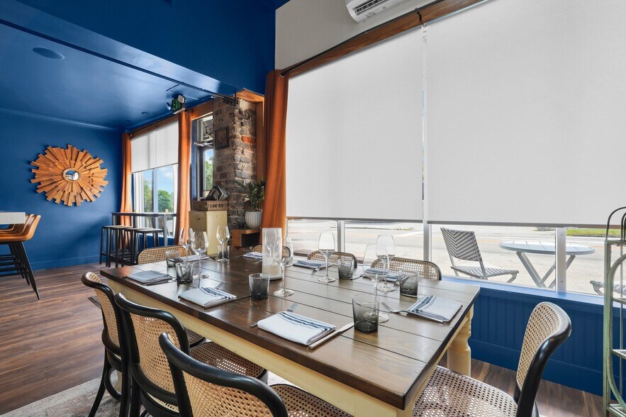 More Photos Of 2312 Abercorn St, Savannah Storefront Retail Residential For Sale