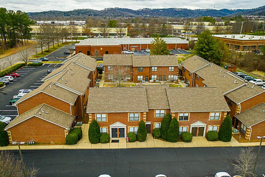 Primary Photo Of 504 Autumn Springs Ct, Franklin Medical For Lease