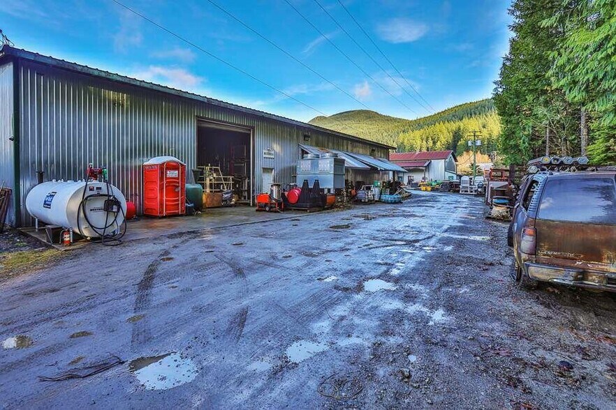More Photos Of 14093 256 St, Maple Ridge Warehouse For Lease