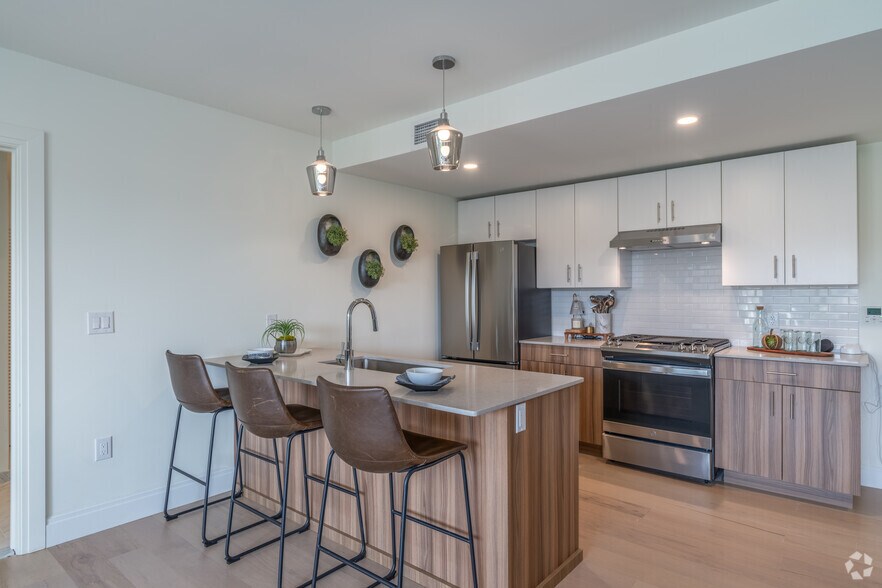 More Photos Of 100 Northampton St, Easton Apartments For Lease