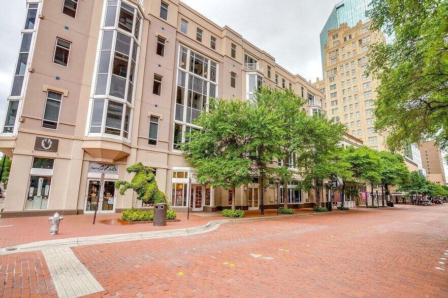 More Photos Of 501-509 Main St, Fort Worth Coworking Space