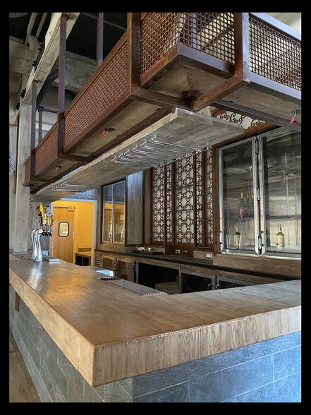 More Photos Of 1165-1195 Merrill St, Menlo Park Storefront For Sale