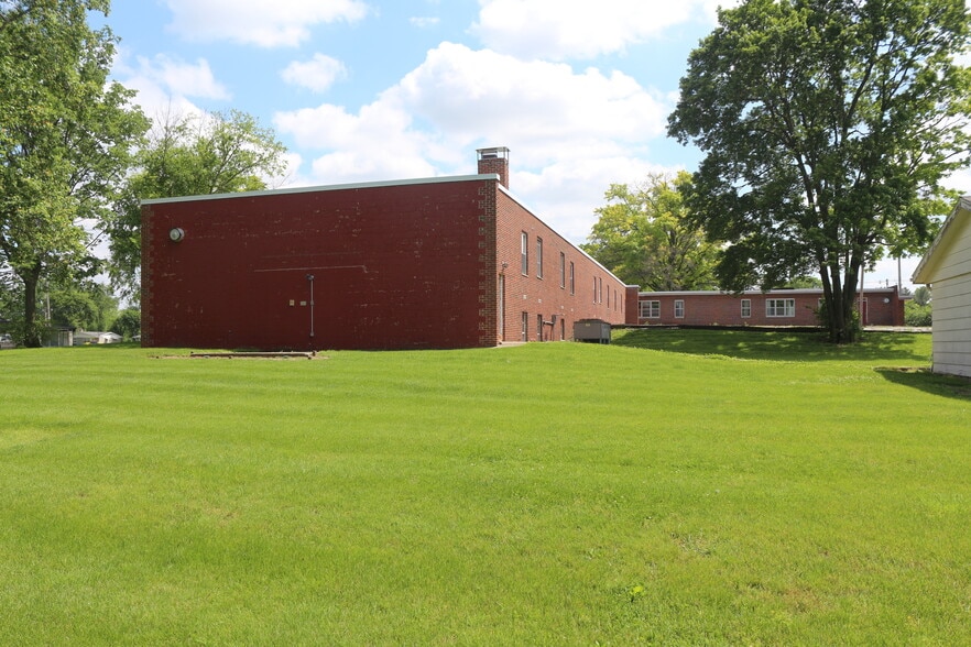 More Photos Of 1500 W Walnut St, Jacksonville Skilled Nursing Facility For Sale