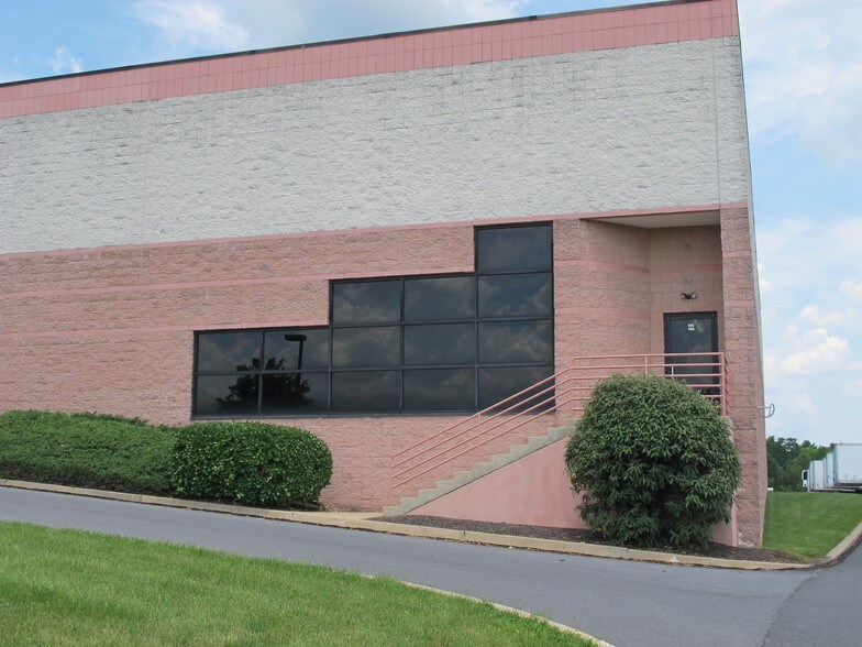 More Photos Of 555 Fox Chase, Coatesville Light Manufacturing For Lease