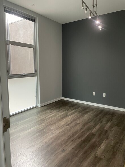 More Photos Of 2332 Cotner Ave, Los Angeles Loft Creative Space For Lease