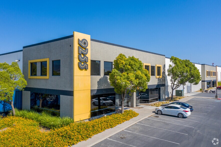 More Photos Of 9255 Customhouse Plz, San Diego Warehouse For Lease