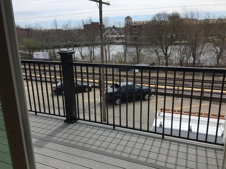 More Photos Of 42 Felton St, Waltham Warehouse For Lease