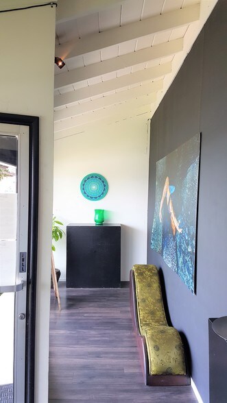 More Photos Of 1390 S Coast Hwy, Laguna Beach Storefront For Lease