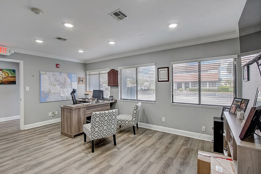 More Photos Of 201 W SR 434, Winter Springs Medical For Lease