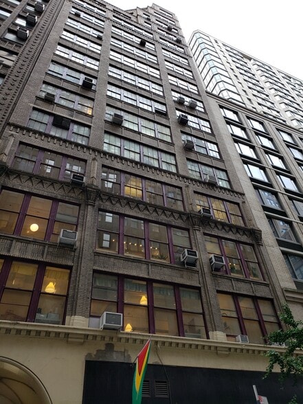 More Photos Of 306 W 38th St, New York Loft Creative Space For Lease